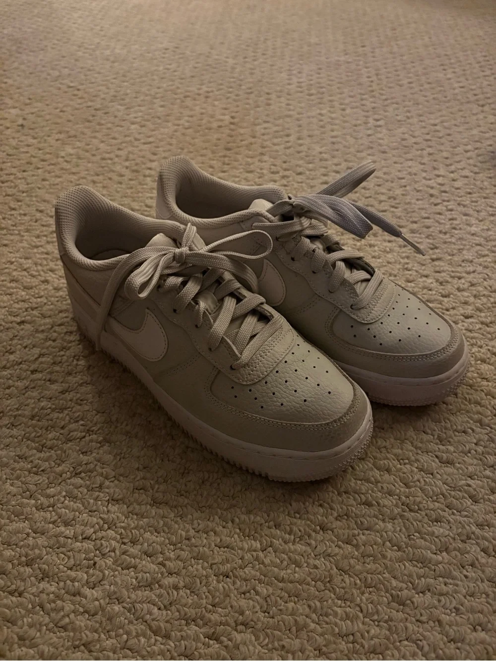Nike Kids Light Gray/Green and White Low-Top Sneakers